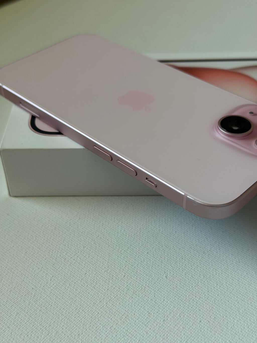 iPhone 15, 100%, 128GB