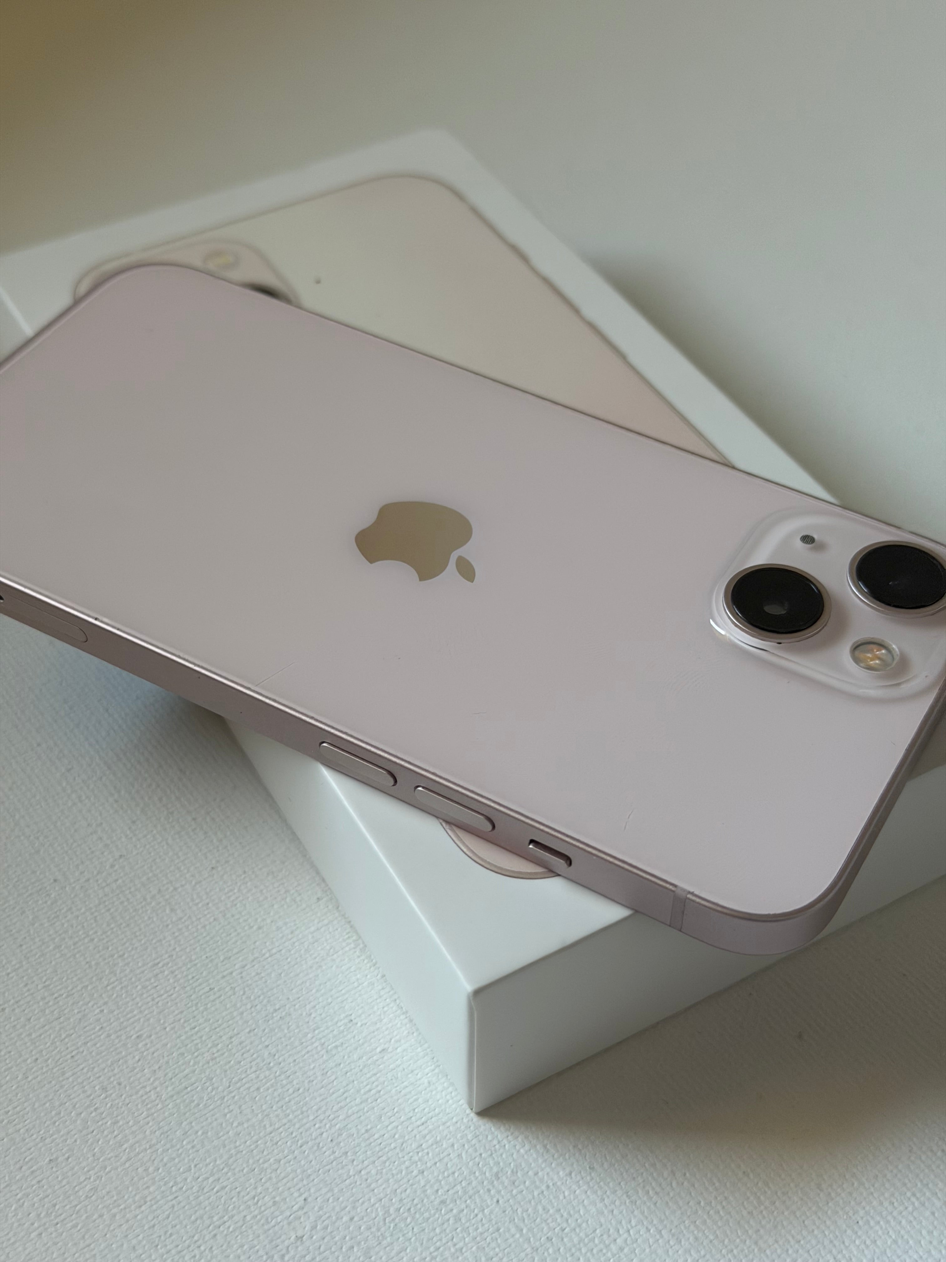 iPhone 13, <80%, 128GB