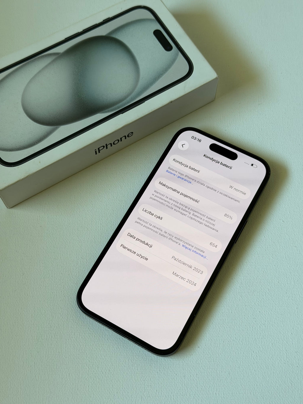 iPhone 15, 85%, czarny