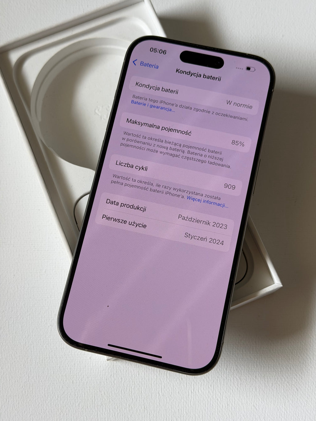 iPhone 15 pro - 85% - srebrny