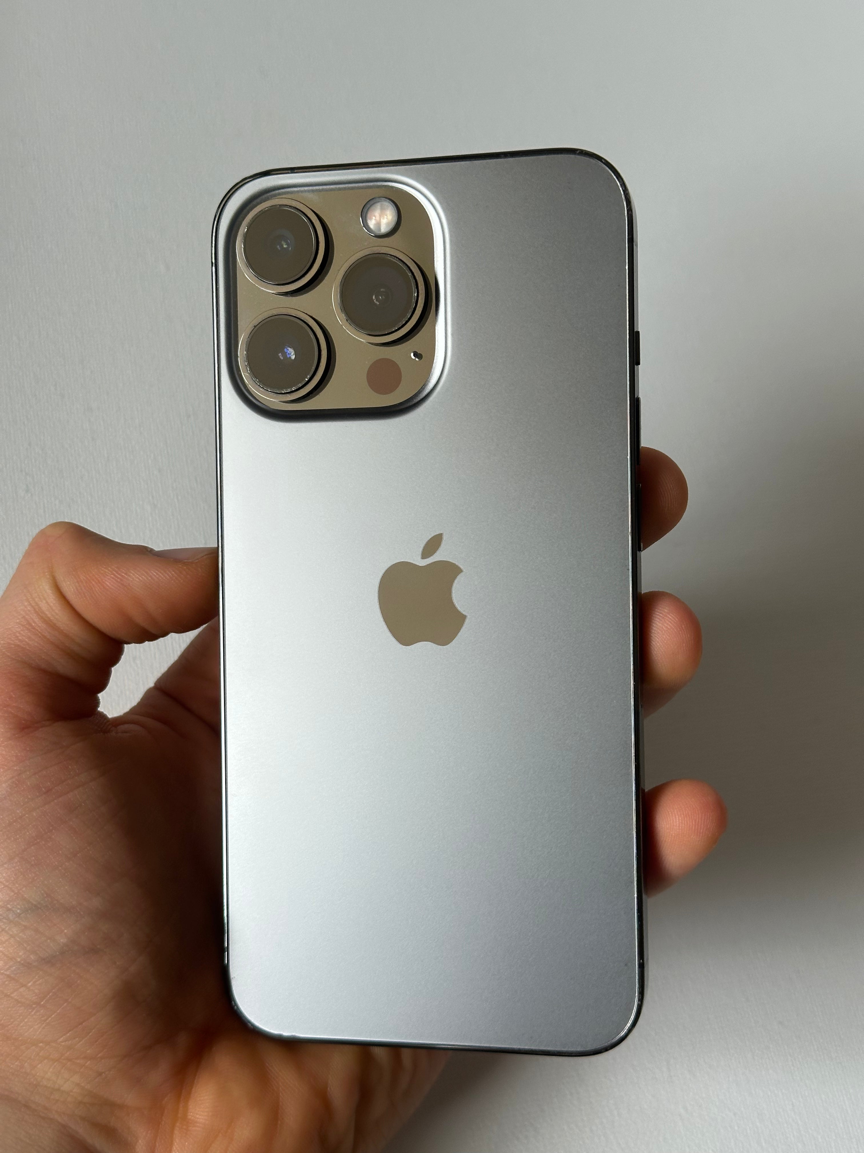 iPhone 13 Pro- 128gb - srebrny